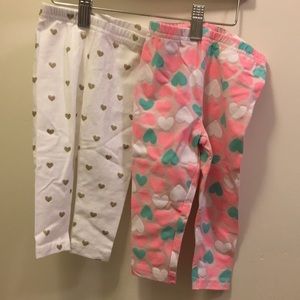 two pairs of ❤️leggings Carter's 9M and 12M